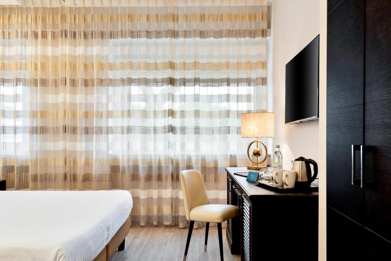 Double or Twin Room Disability Access,1498806724:JPEG
